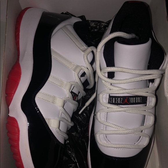 Jordan 11 low concord bred - Picture 2 of 2